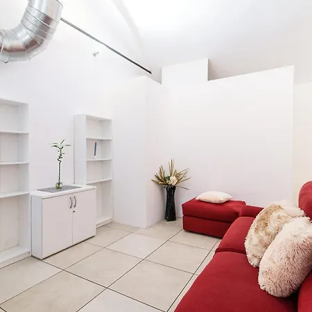 Apartment Loft Near Duomo Como